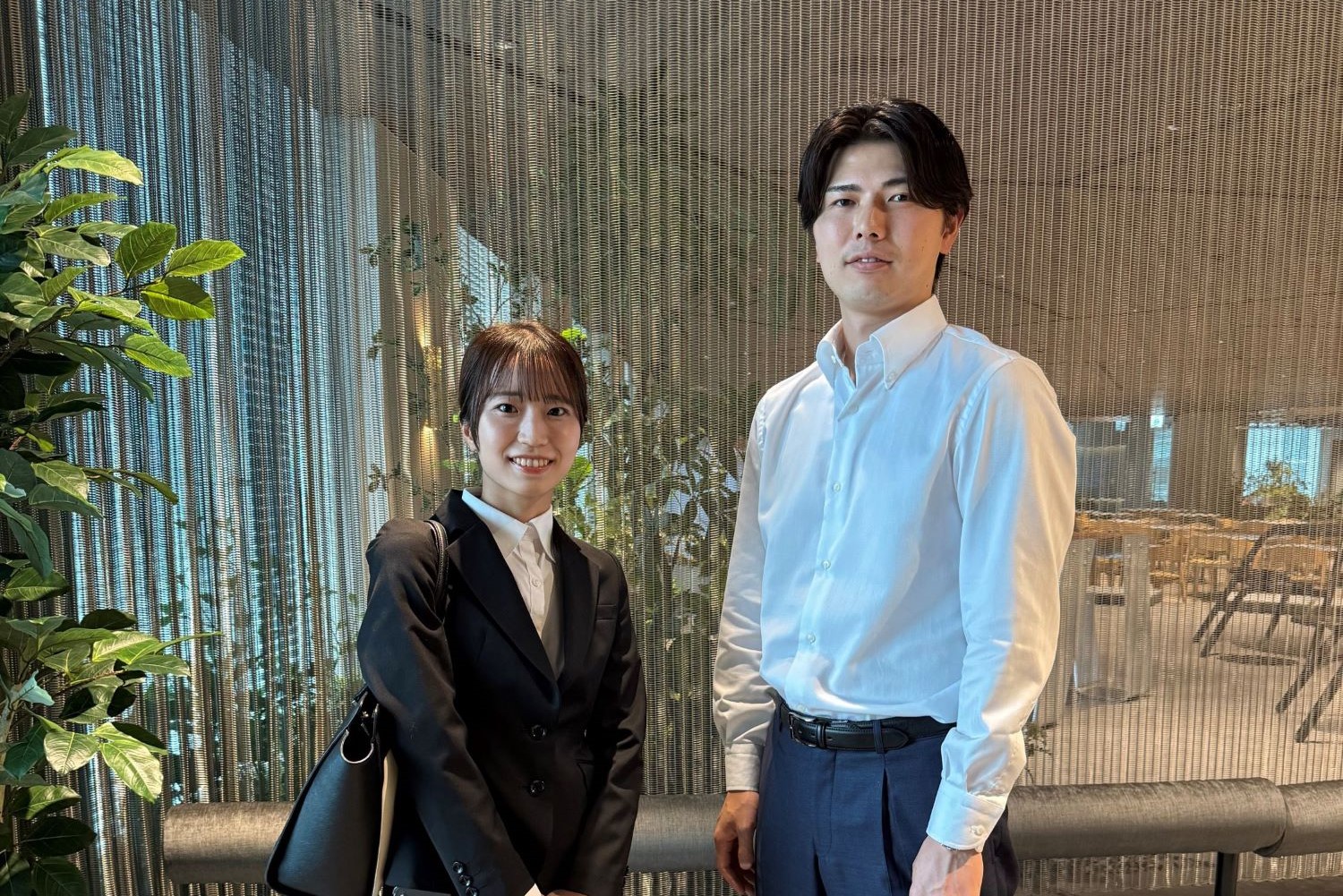 【東京事務所】就職活動時の服装、持ち物のポイント