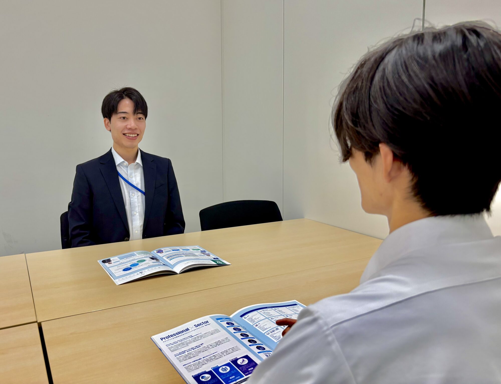 【東京事務所】あずさ監査法人への入社を決めた理由~人の温かさとキャリアの広がり~